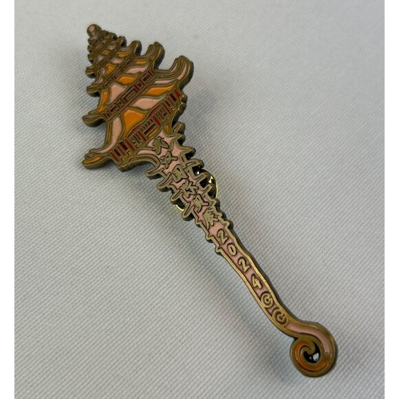 Pagoda Shell Shaped Conchologists City Club 2024 Enamel Pin - Picture 1 of 6